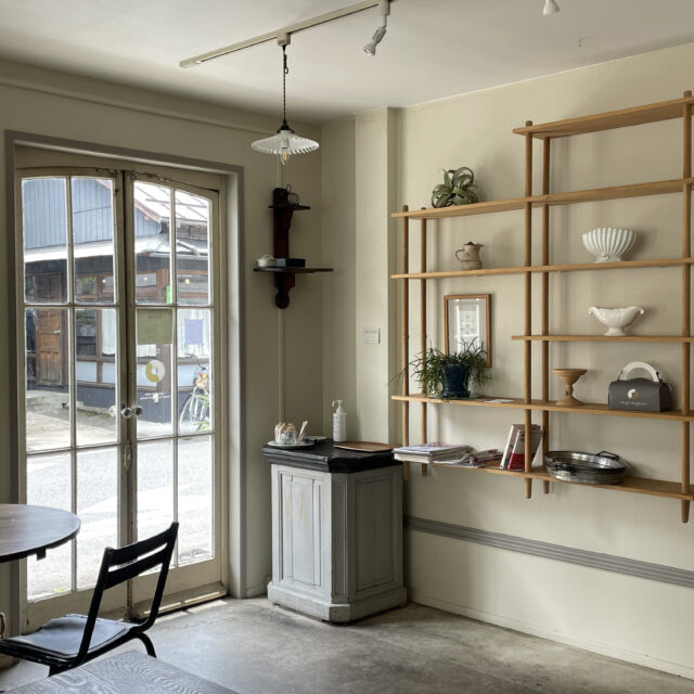 di012 Doughnut shop and Cafe 4